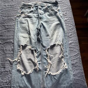 American Eagle Outfitters Light Blue Distressed Strigid Jeans